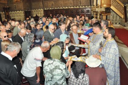 Duminica Orbului la Catedrala Arhiepiscopală din Galaţi – fotografia 12