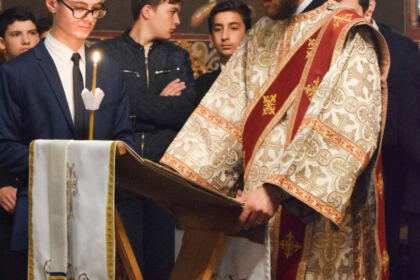 Cinstirea Eroilor Neamului de către „micii apostoli“ ai Seminarului Teologic „Sfântul Apostol Andrei“ din Galaţi – fotografia 10