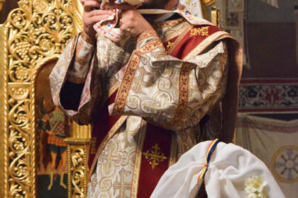 Cinstirea Eroilor Neamului de către „micii apostoli“ ai Seminarului Teologic „Sfântul Apostol Andrei“ din Galaţi – fotografia 12