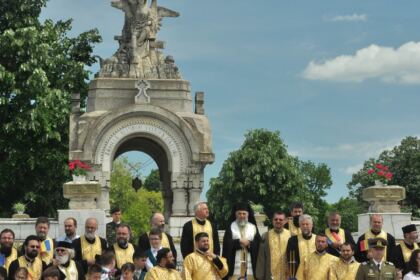 Ziua Eroilor în Arhiepiscopia Dunării de Jos – fotografia 20