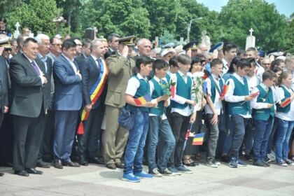 Ziua Eroilor în Arhiepiscopia Dunării de Jos – fotografia 24