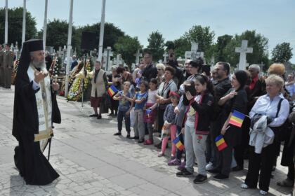 Ziua Eroilor în Arhiepiscopia Dunării de Jos – fotografia 30