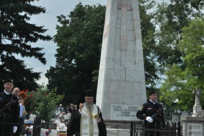 Ziua Eroilor în Arhiepiscopia Dunării de Jos – fotografia 32