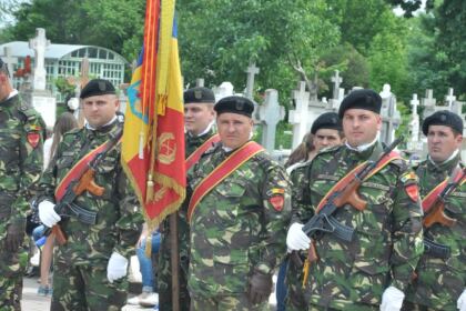Ziua Eroilor în Arhiepiscopia Dunării de Jos – fotografia 60