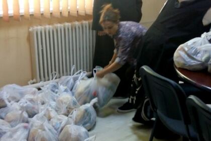 Activităţi social-filantropice de Ziua Copilului la Tecuci – fotografia 4