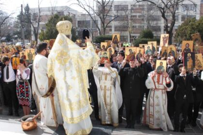 Duminica Ortodoxiei sărbătorită în Arhiepiscopia Dunării de Jos – fotografia 18