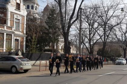 Duminica Ortodoxiei sărbătorită în Arhiepiscopia Dunării de Jos – fotografia 25