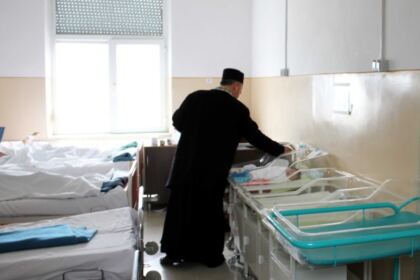 Activităţi social-educaţionale, de Buna Vestire, în Arhiepiscopia Dunării de Jos – fotografia 9