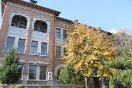Centrului de asistenţă medicală „Sfinţii Doctori fără de Arginţi Cosma şi Damian“ din Galaţi şi-a sărbătorit ocrotitorii – fotografia 1