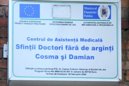 Centrului de asistenţă medicală „Sfinţii Doctori fără de Arginţi Cosma şi Damian“ din Galaţi şi-a sărbătorit ocrotitorii – fotografia 3