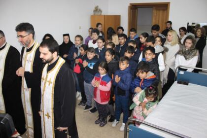 Centrului de asistenţă medicală „Sfinţii Doctori fără de Arginţi Cosma şi Damian“ din Galaţi şi-a sărbătorit ocrotitorii – fotografia 9