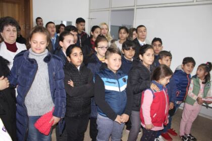 Centrului de asistenţă medicală „Sfinţii Doctori fără de Arginţi Cosma şi Damian“ din Galaţi şi-a sărbătorit ocrotitorii – fotografia 10