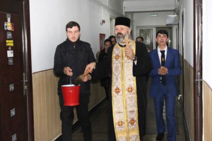 Binecuvântarea căminelor studenţeşti la Galaţi – fotografia 13