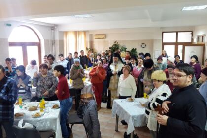 Manifestări culturale şi social-filantropice la Centrul „Speranţe pentru vârsta a III-a“din cadrul parohiei „Sf. Stelian“ din Galaţi – fotografia 5