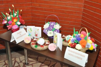 Concertul eparhial de coruri, toacă şi costume populare pentru ajutorarea Cristianei – fotografia 3