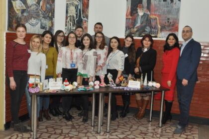 Concertul eparhial de coruri, toacă şi costume populare pentru ajutorarea Cristianei – fotografia 5