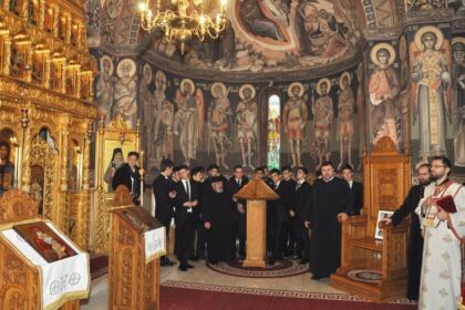 Simpozion Ştiinţific Interseminarial la Galaţi – fotografia 6