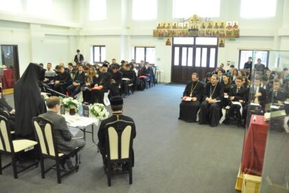 Simpozion Ştiinţific Interseminarial la Galaţi – fotografia 13