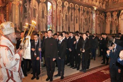 Sfântul Apostol Andrei cinstit de seminariştii gălăţeni – fotografia 7