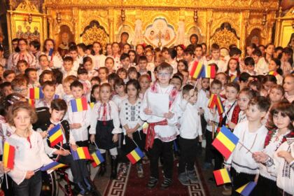Sfântul Apostol Andrei cinstit de seminariştii gălăţeni – fotografia 11