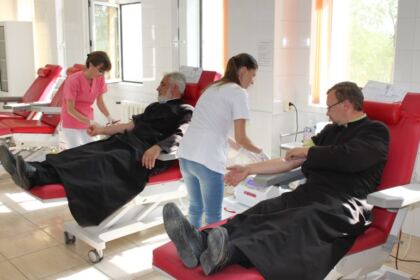Campania „O picătură de sânge poate salva o viaţă!“ se desfăşoară cu succes la Galaţi – fotografia 15