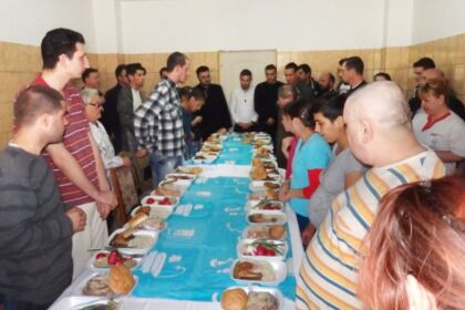 „Împreună de Sfintele Paşti“ la Centrul de Găzduire pentru persoanele fără adăpost din Brăila – fotografia 13