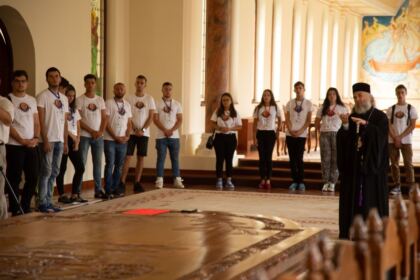Activităţi religioase, culturale şi recreative în Tabăra de vară „Tradiţie şi noutate“ de la Galaţi – fotografia 3