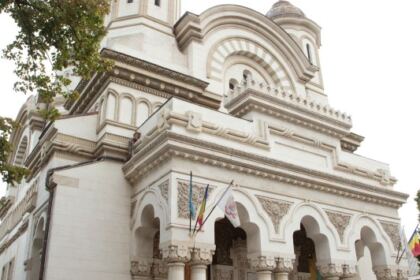 Activităţi religioase, culturale şi recreative în Tabăra de vară „Tradiţie şi noutate“ de la Galaţi – fotografia 6
