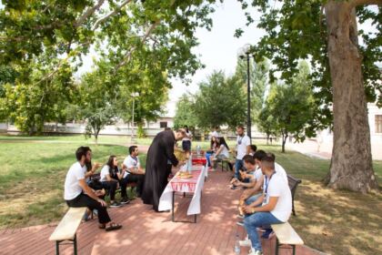 Activităţi religioase, culturale şi recreative în Tabăra de vară „Tradiţie şi noutate“ de la Galaţi – fotografia 17