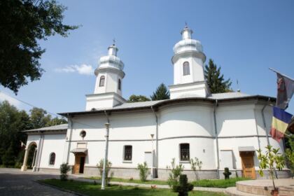 Activităţi religioase, culturale şi recreative în Tabăra de vară „Tradiţie şi noutate“ de la Galaţi – fotografia 27