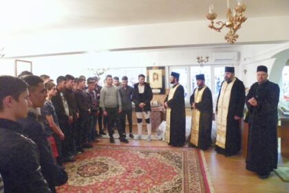 Activităţi liturgice, cultural-educaţionale şi social-filantropice la Penitenciarele Brăila şi Tichileşti – fotografia 2