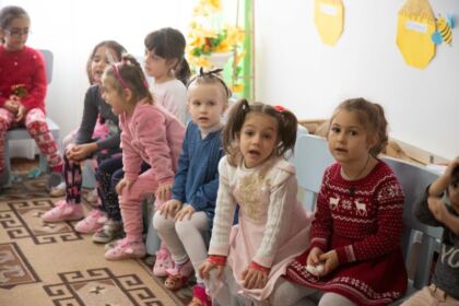 Serbare dedicată Sfântului Ierarh Nicolae la Grădiniţa „Familia“ din Brăila – fotografia 7