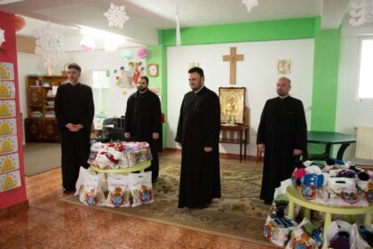 Serbare dedicată Sfântului Ierarh Nicolae la Grădiniţa „Familia“ din Brăila – fotografia 9