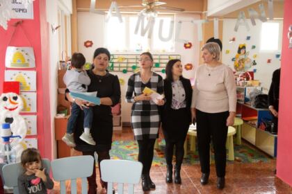 Serbare dedicată Sfântului Ierarh Nicolae la Grădiniţa „Familia“ din Brăila – fotografia 10