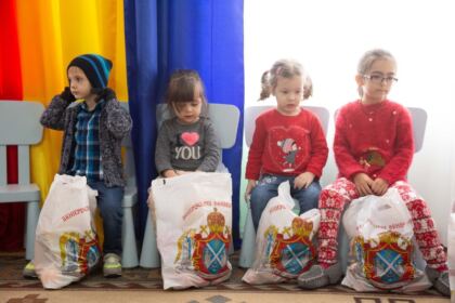 Serbare dedicată Sfântului Ierarh Nicolae la Grădiniţa „Familia“ din Brăila – fotografia 22