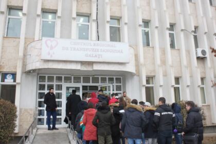 Mobilizare exemplară pentru donarea de sânge la Galaţi – fotografia 3