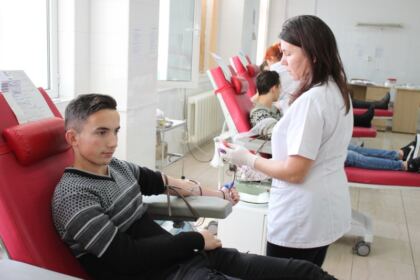 Mobilizare exemplară pentru donarea de sânge la Galaţi – fotografia 10