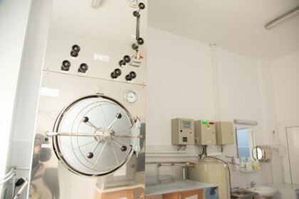 Sfântul Spiridon este ocrotitorul spiritual al Spitalului de Pneumoftiziologie (TBC) din Galaţi – fotografia 11