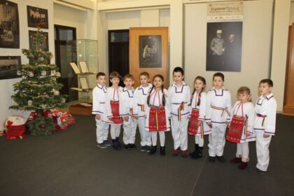 O nouă ediție a Festivalului de colinde „Cetină argintie, clopoțim cu bucurie“ la Galați – fotografia 7