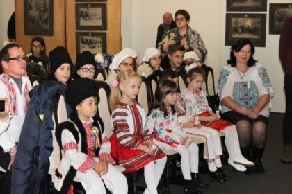 O nouă ediție a Festivalului de colinde „Cetină argintie, clopoțim cu bucurie“ la Galați – fotografia 8