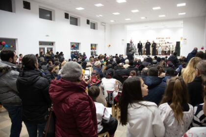 A X-a ediţie a proiectului cultural-misionar „Un colind, un dar pentru sufletul tău“ – fotografia 16