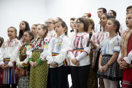 A X-a ediţie a proiectului cultural-misionar „Un colind, un dar pentru sufletul tău“ – fotografia 20