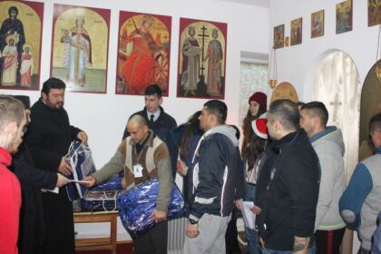 Colindători şi daruri la Penitenciarul de maximă siguranţă din Galaţi – fotografia 11