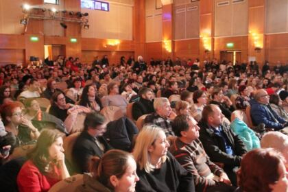 Serbarea „Colindăm, Doamne, colind!“ a Seminarului Teologic „Sfântul Apostol Andrei“ din Galaţi – fotografia 5
