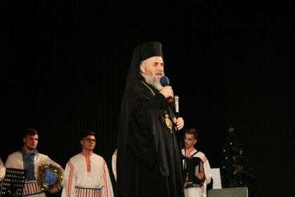 Serbarea „Colindăm, Doamne, colind!“ a Seminarului Teologic „Sfântul Apostol Andrei“ din Galaţi – fotografia 33
