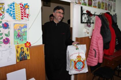 Daruri pentru copiii de la Şcoala Specială nr. 2 „Constantin Pufan“ din Galaţi – fotografia 15