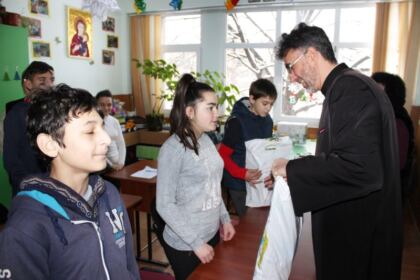 Daruri pentru copiii de la Şcoala Specială nr. 2 „Constantin Pufan“ din Galaţi – fotografia 18
