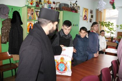 Daruri pentru copiii de la Şcoala Specială nr. 2 „Constantin Pufan“ din Galaţi – fotografia 20