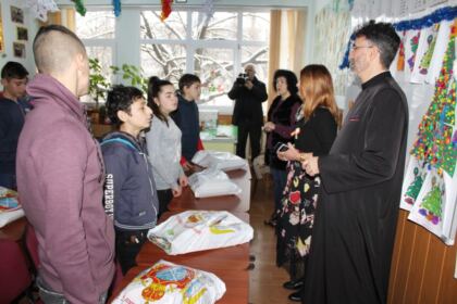 Daruri pentru copiii de la Şcoala Specială nr. 2 „Constantin Pufan“ din Galaţi – fotografia 21