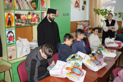 Daruri pentru copiii de la Şcoala Specială nr. 2 „Constantin Pufan“ din Galaţi – fotografia 25